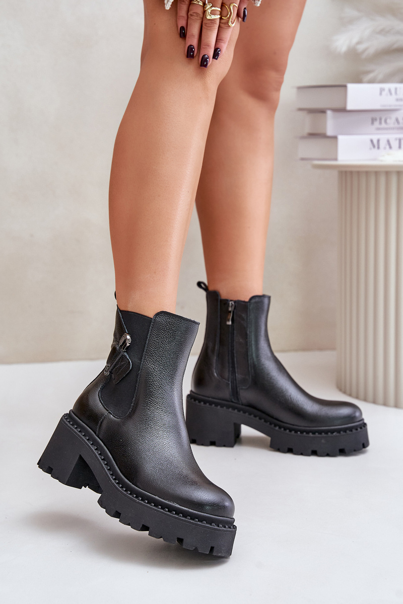Zazoo Leather Insulated Ankle Boots with Black Decoration