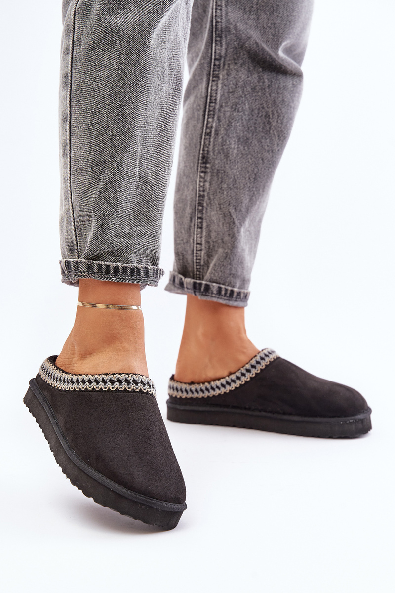Comfortable slippers with embroidery women&#039;s inblu FX000021 black