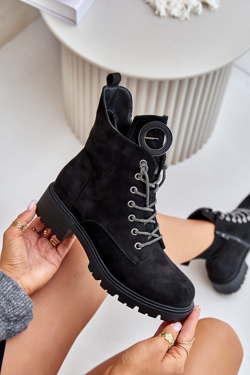 Insulated shoes with decorative lacing Vinceza Black