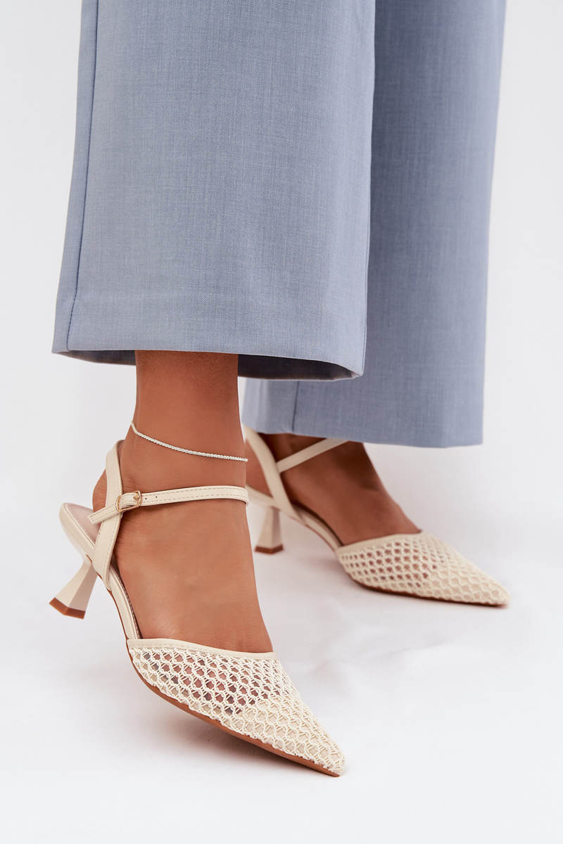 Дамски сандали на ток Boto светлобежови Brilora