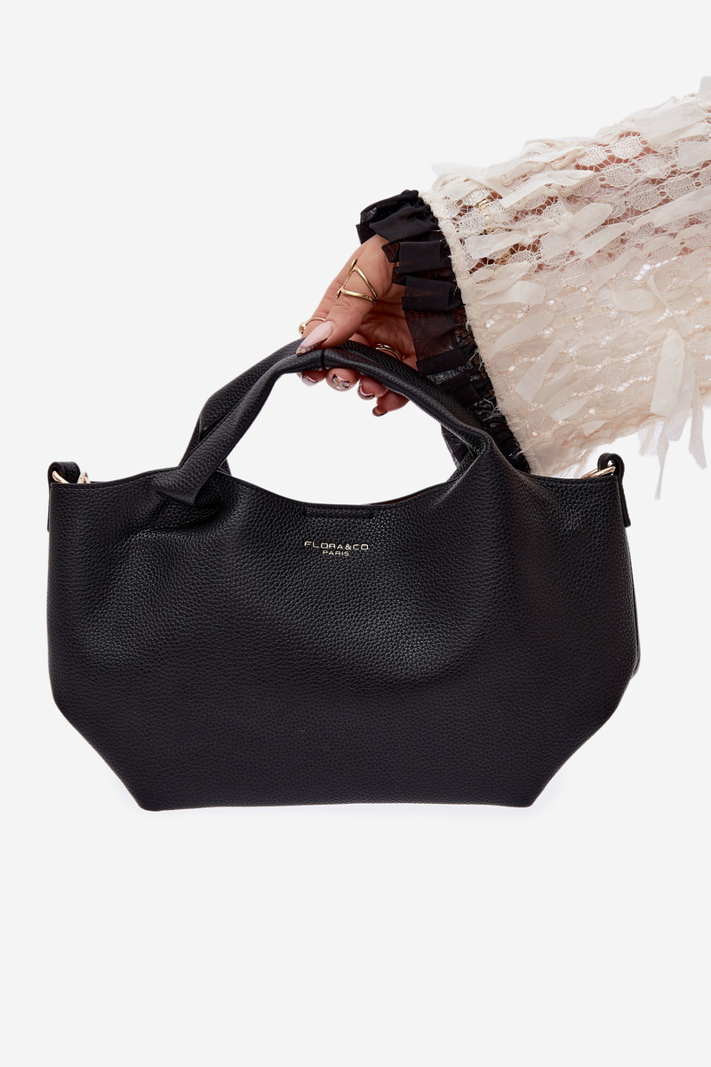 Flora&Co Čierna kabelka z imitácie kože