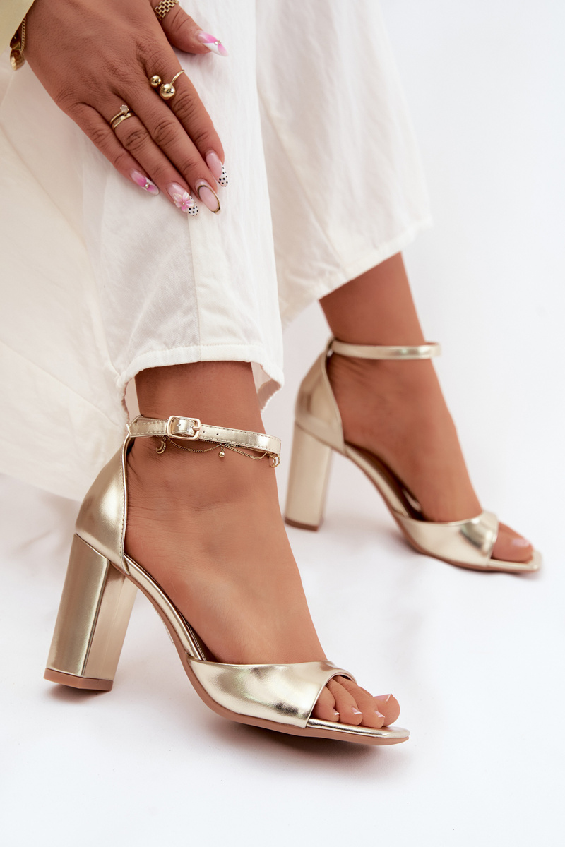 Moderni pentru femei sandale – selecție de la Boto