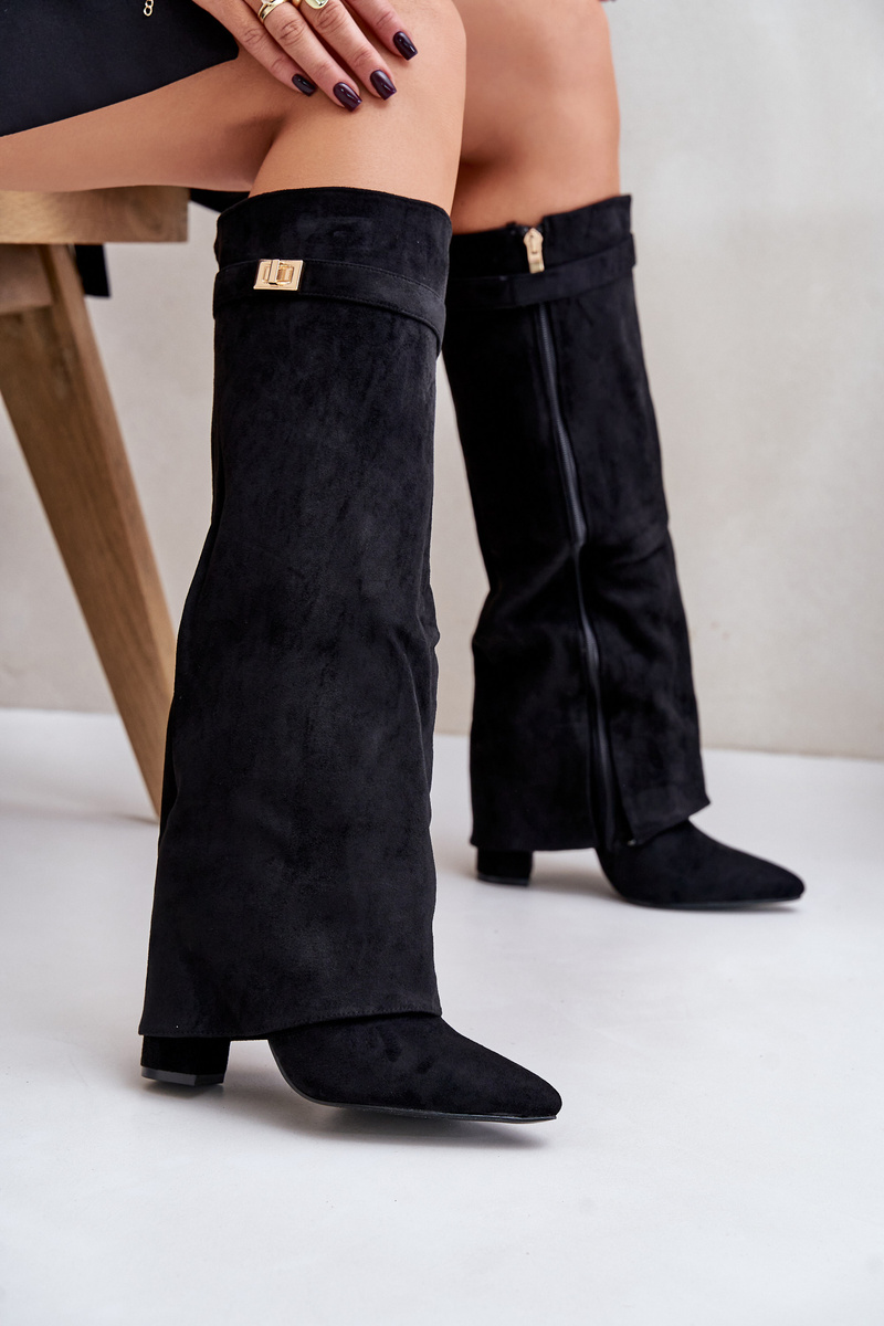 Heeled boots with a bent upper insulated black urelli