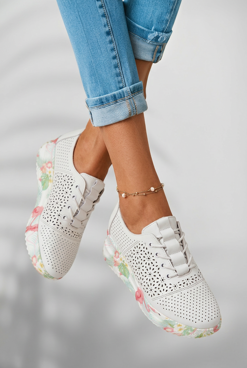 Дамски кожени мокасини Telina бели