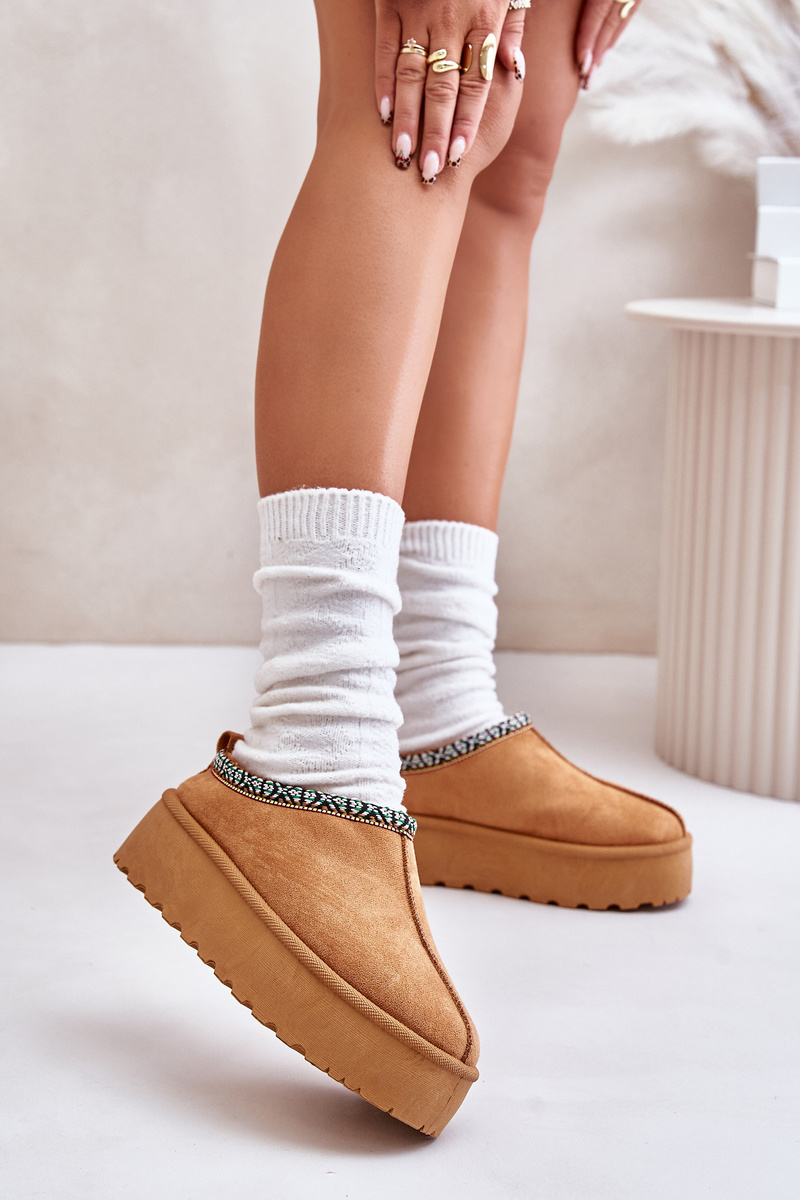 Women&#039;s platform slippers with Camel Neroma embroidery