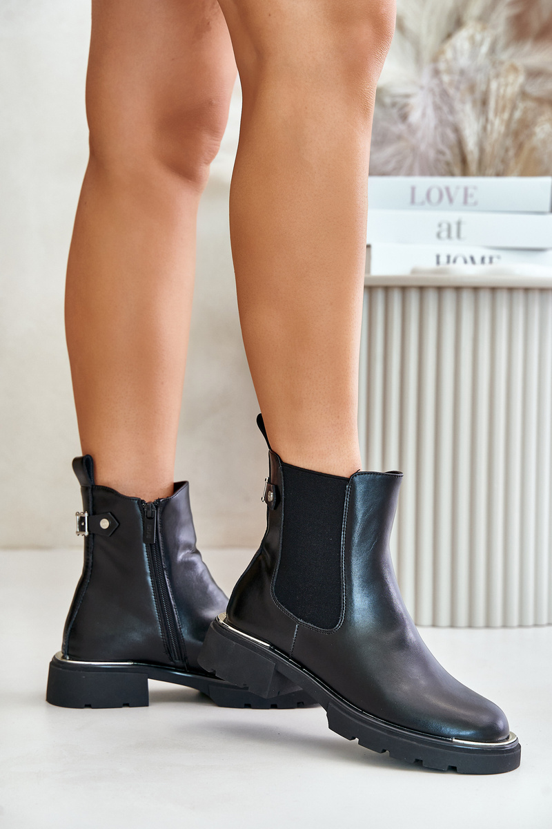 GOE leather ankle boots with zip GOE black