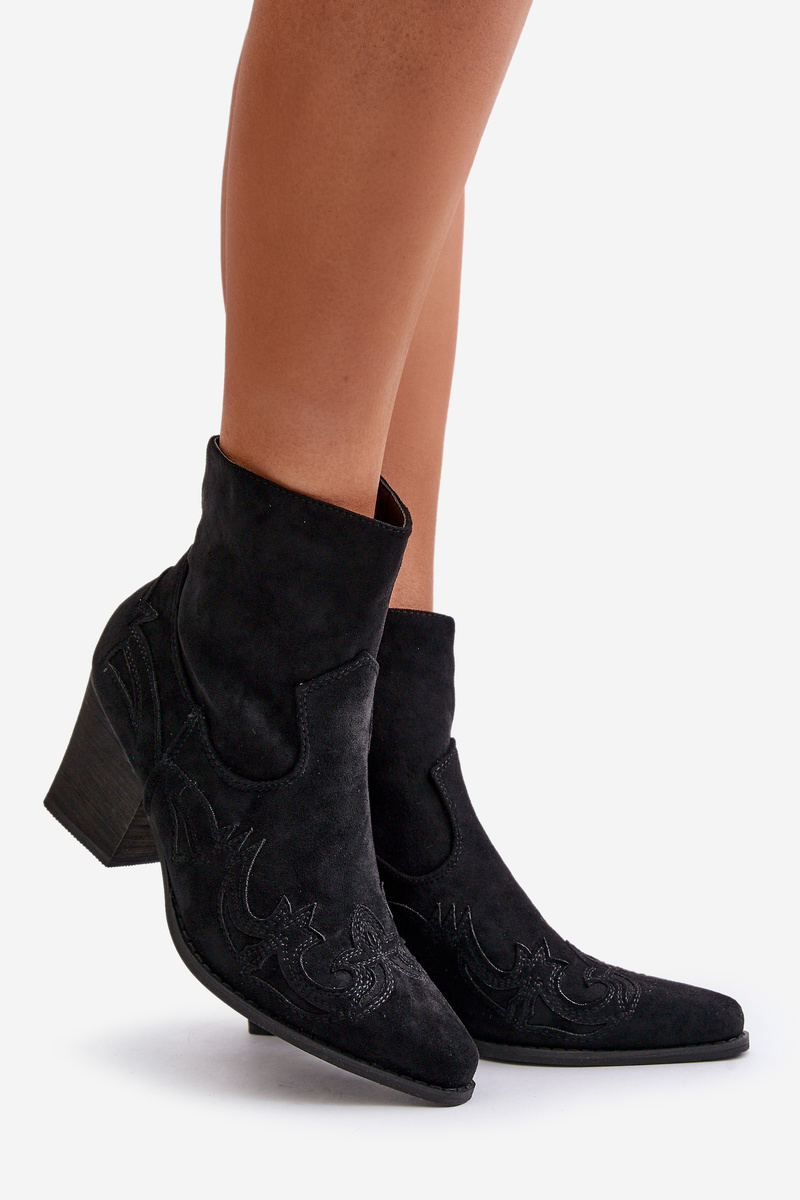 Cowgirl ankle boots on heel made of eco suede black Arabelline