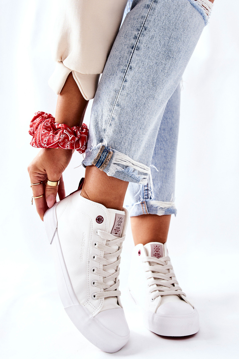 Cross Jeans