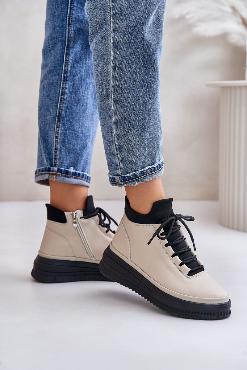 Lightweight leather sports shoes on platform Artiker beige