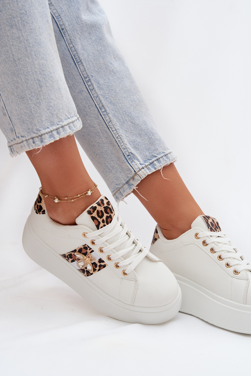 Dámske sneakersy na platforme s ozdobou