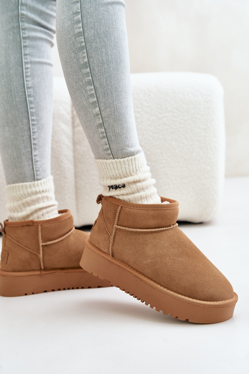 Leather suede snow boots on the Camel Nereviana platform