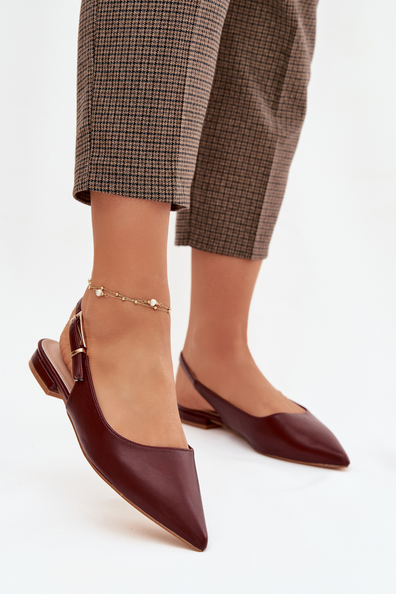 Бордо балеринки Boto Iverelle със златна катарама