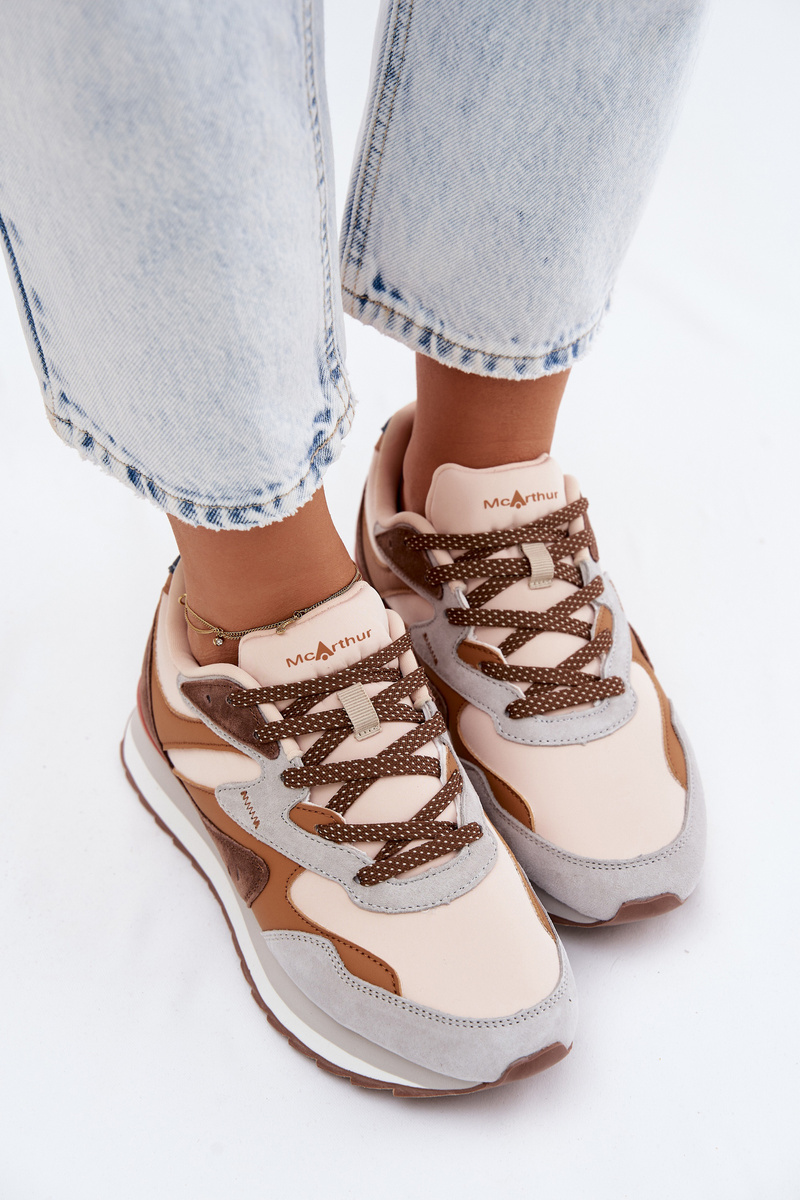 Дамски велурени маратонки McArthur