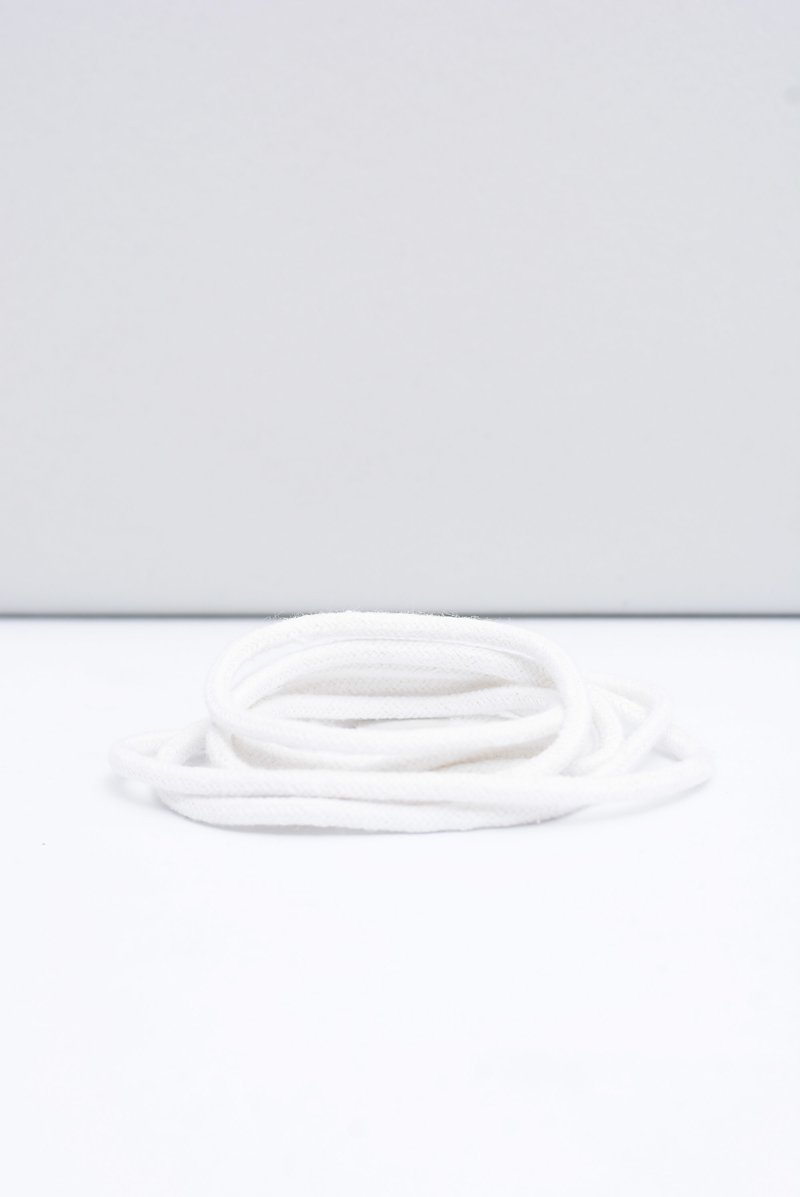 Бели кръгли дантели Corby