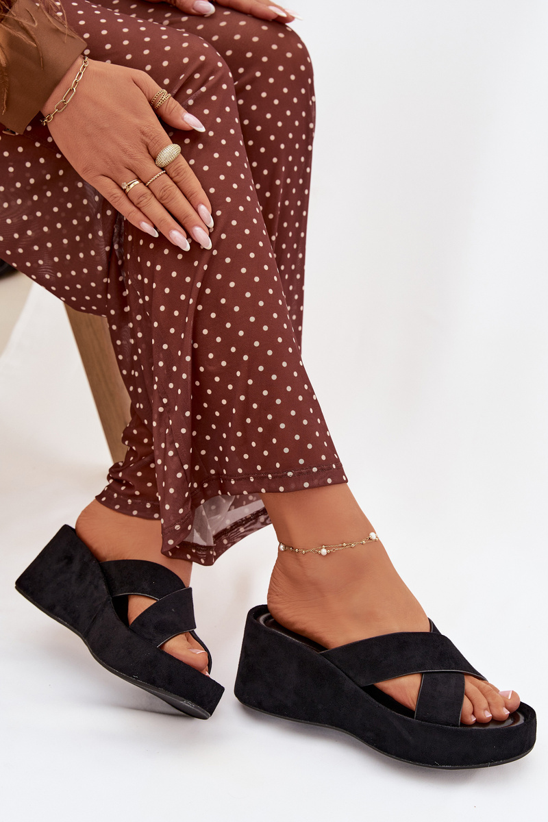 Dámské platformové žabky z eko semiše