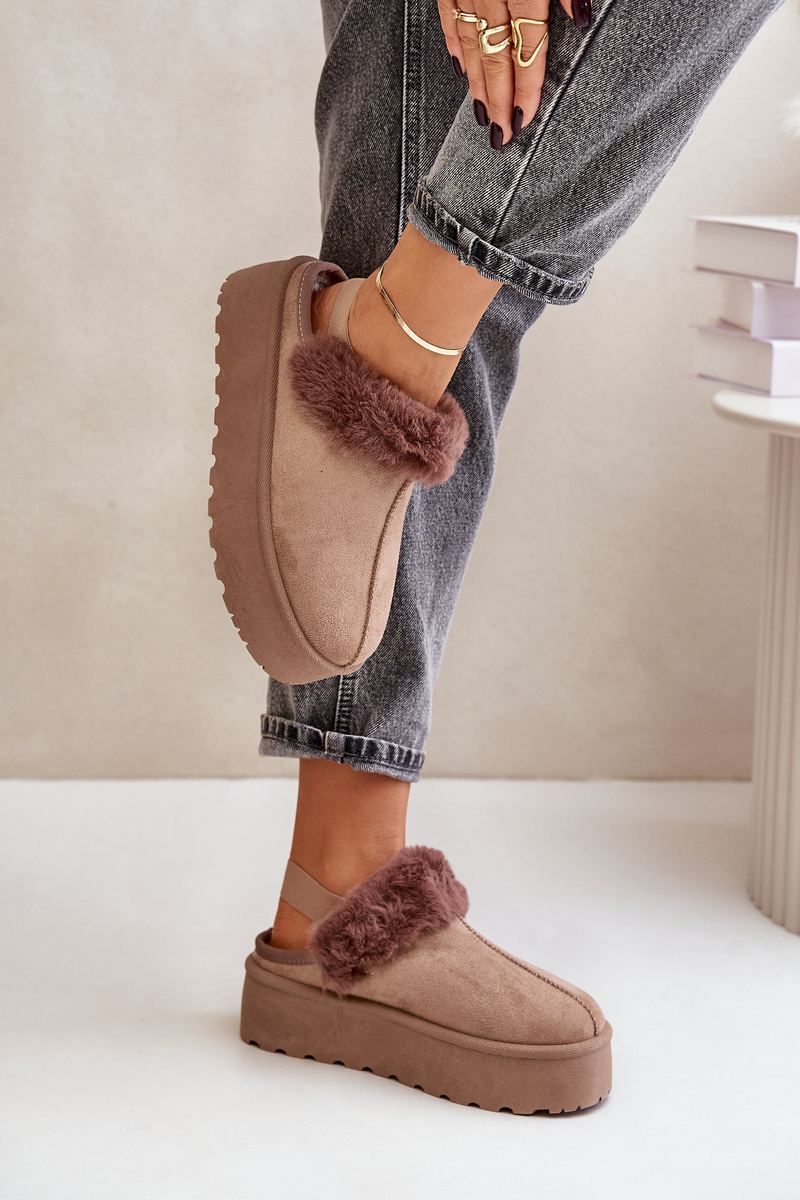 Women&#039;s platform slippers with fur dark beige Linaris