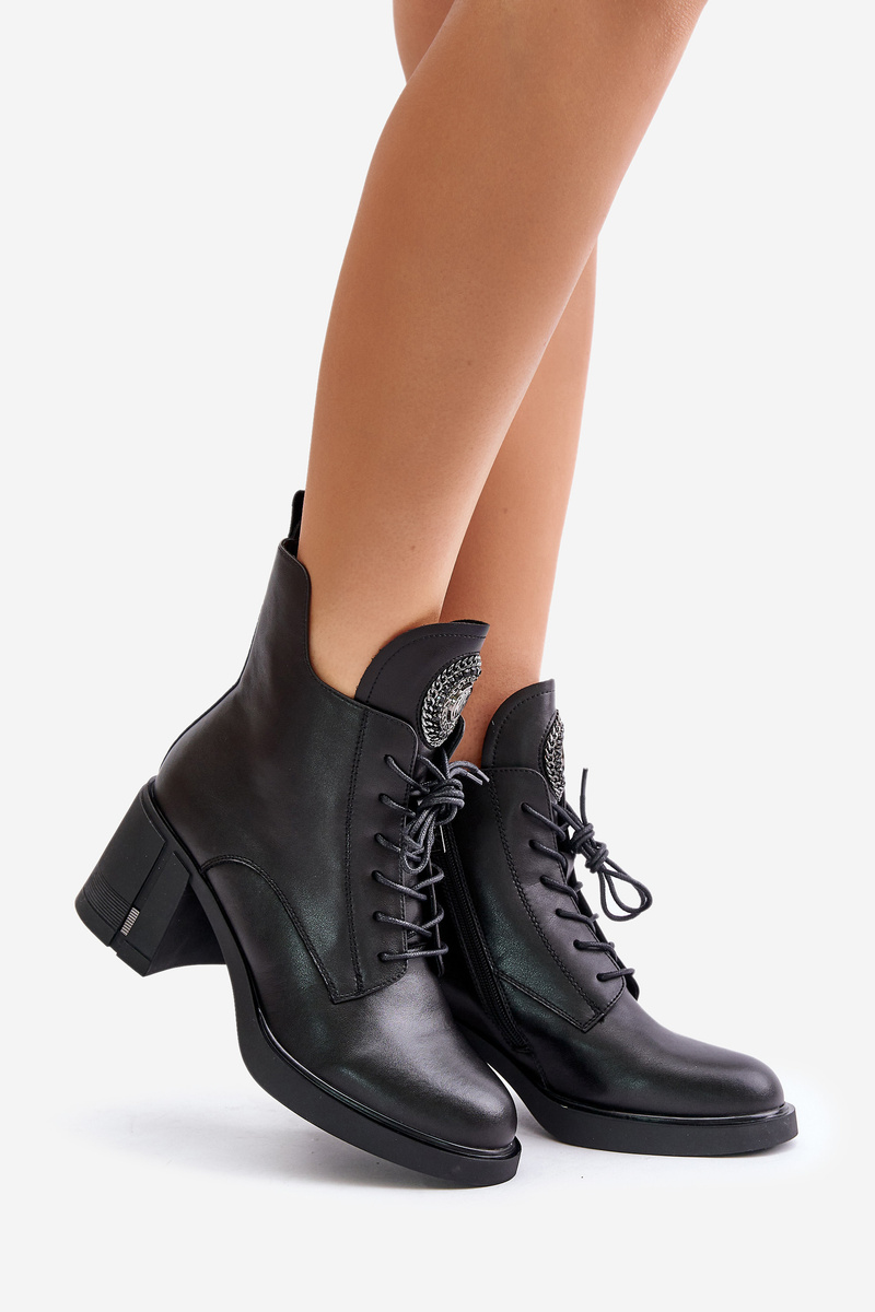 Insulated ankle boots on a chunky heel natural leather black vinceza