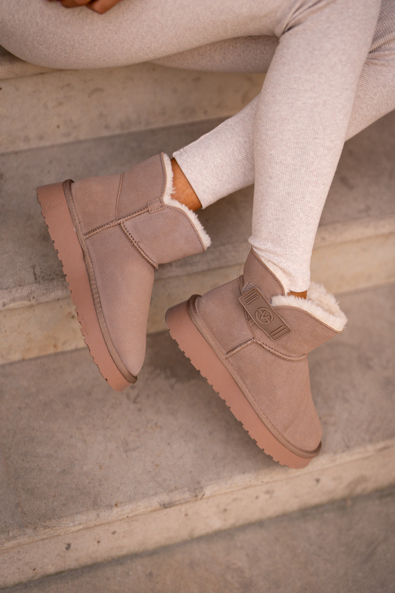 Leather suede snow boots with fur Vinceza beige