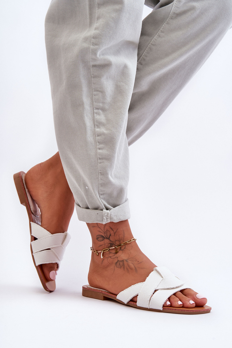 Women&#039;s material sandals white Aversa