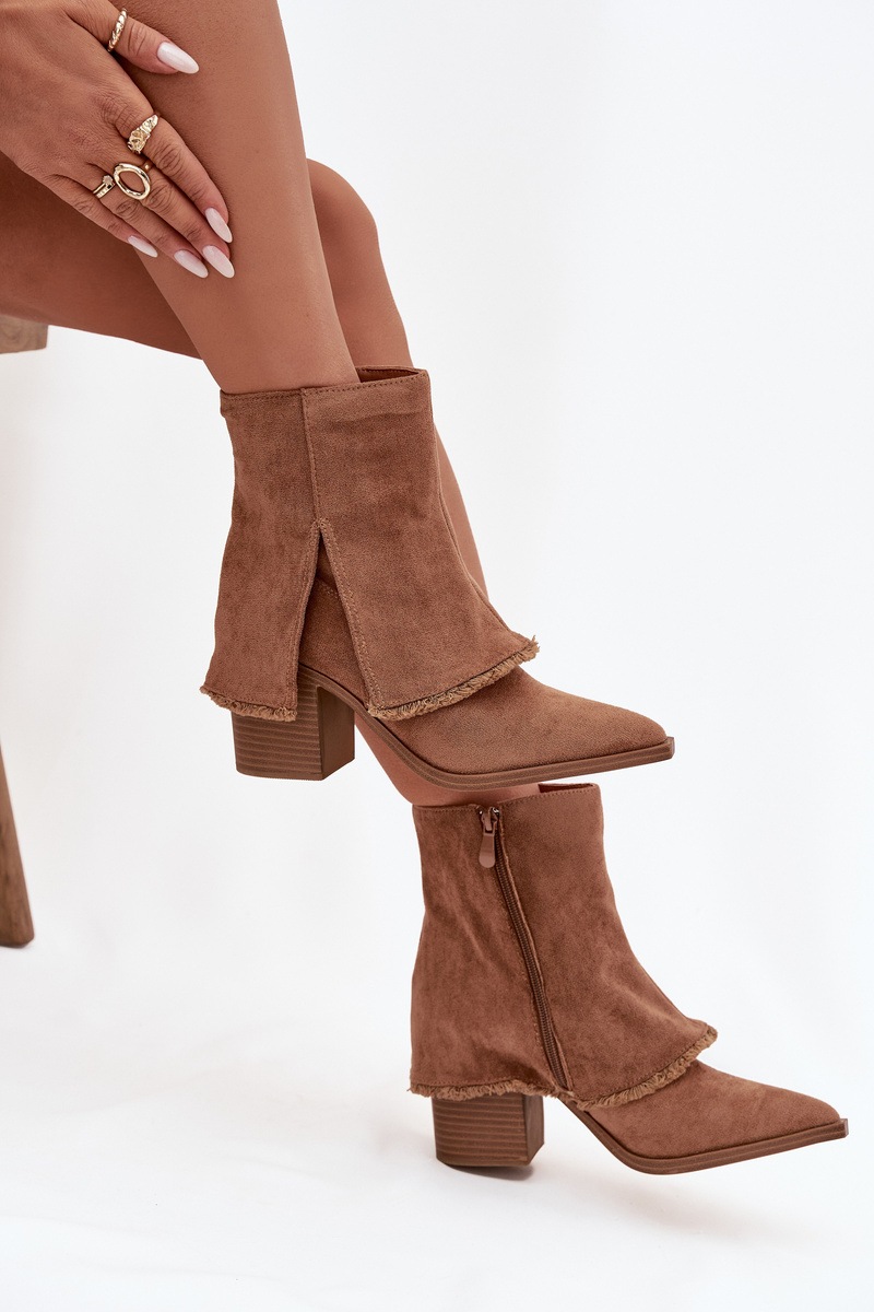 Boto Dámske členkové topánky na podpätku s obráteným golierom svetlo hnedej farby Idalia