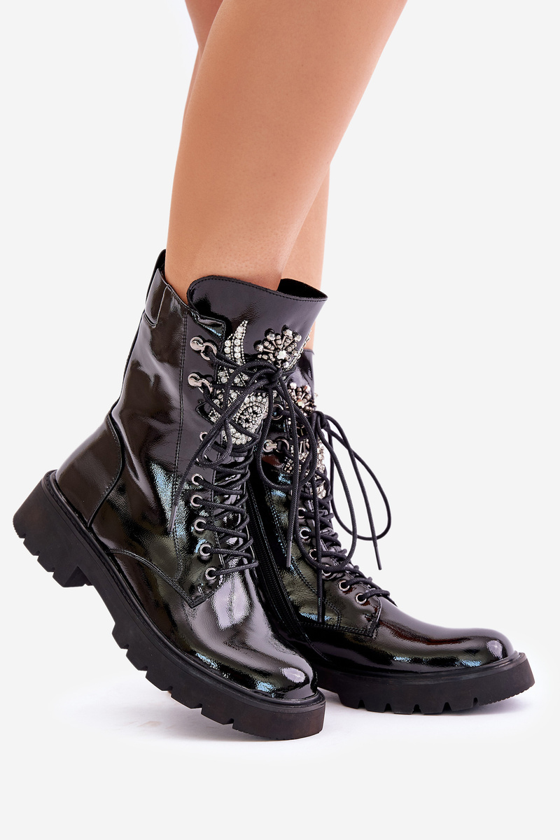 Lacquered ankle boots workers with insulated D&A black decoration