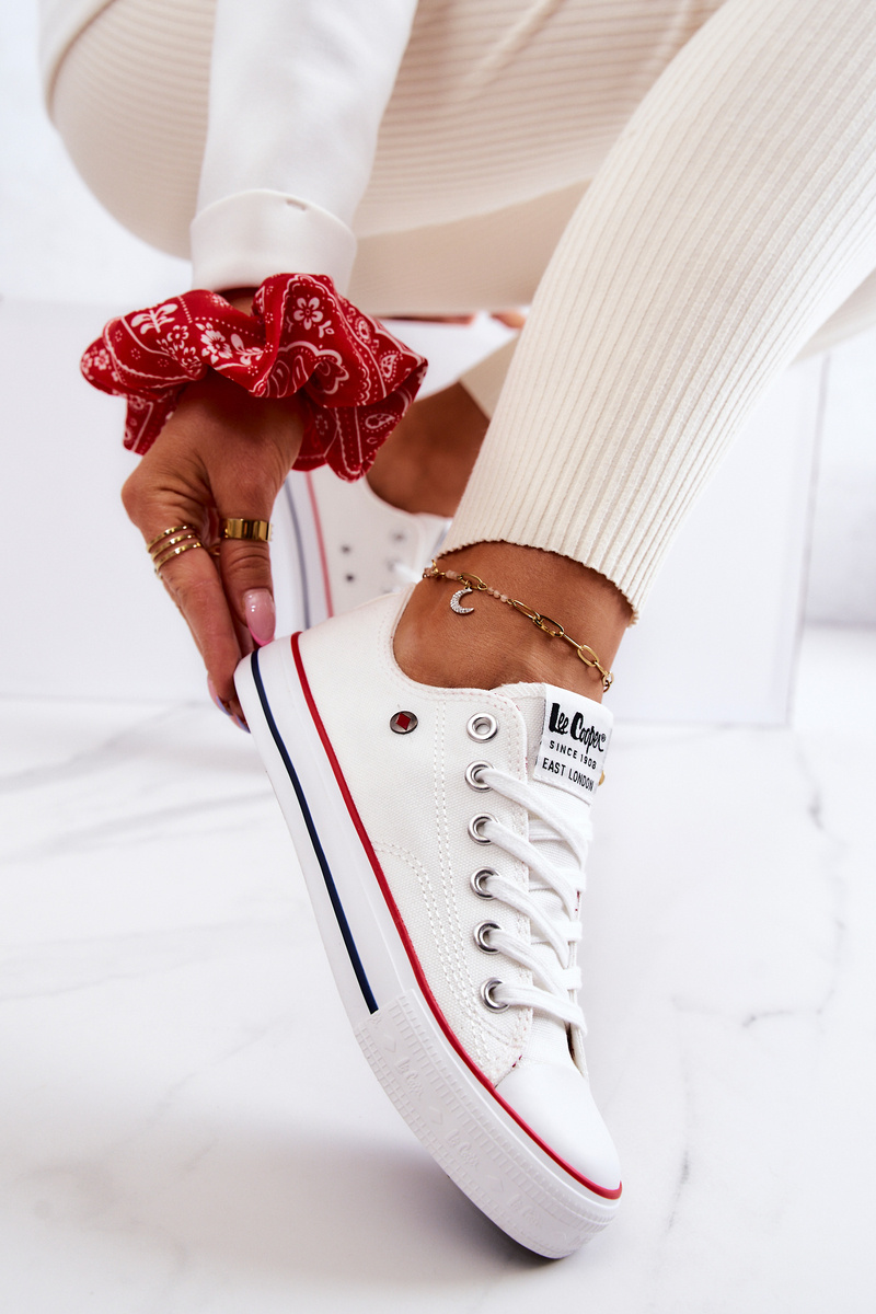 Tenisi dama, Kesi Lee Cooper