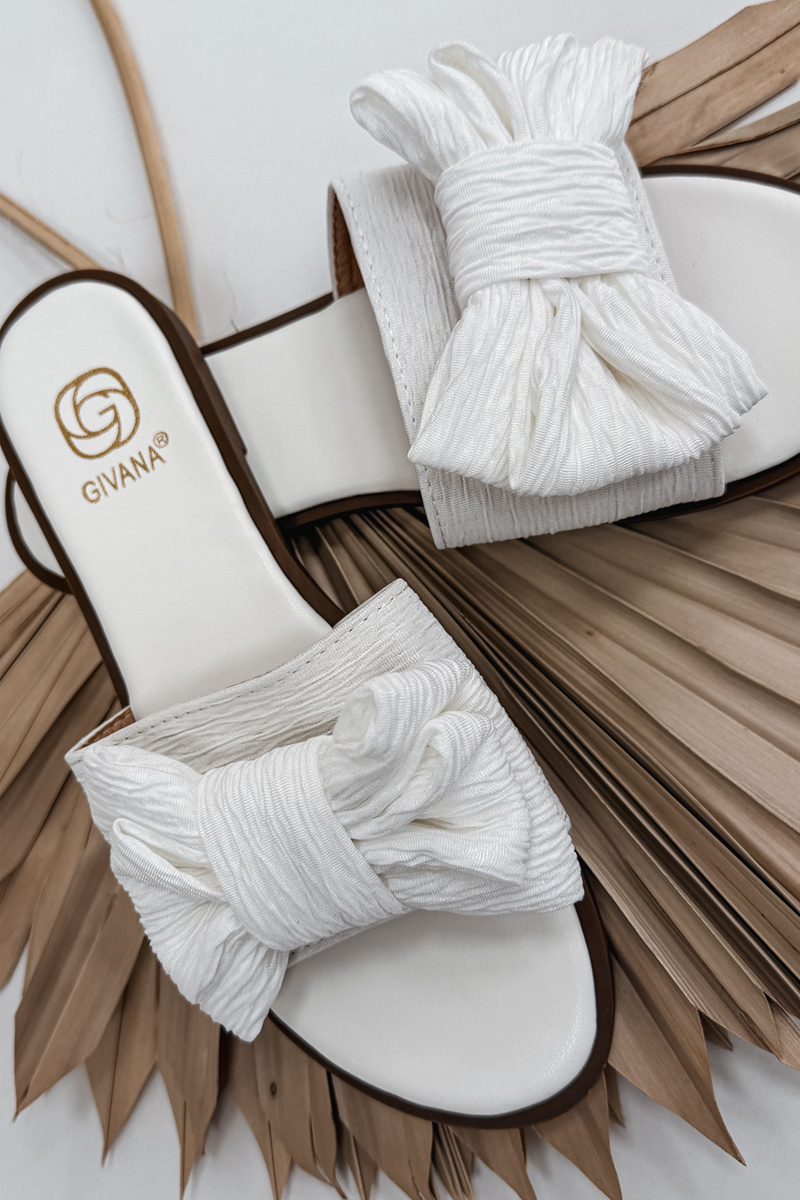 Дамски равни сандали с панделка, бели