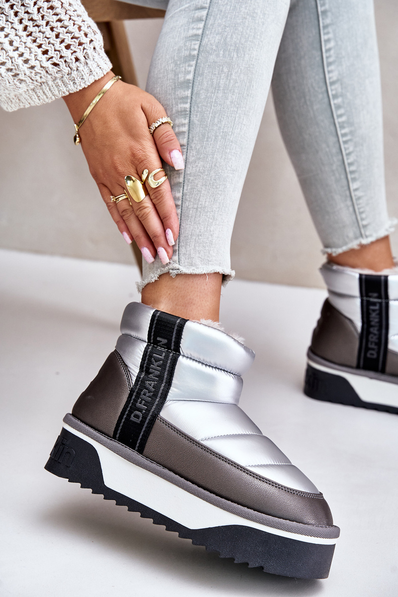Low snow boots on thick sole D.Franklin Silver
