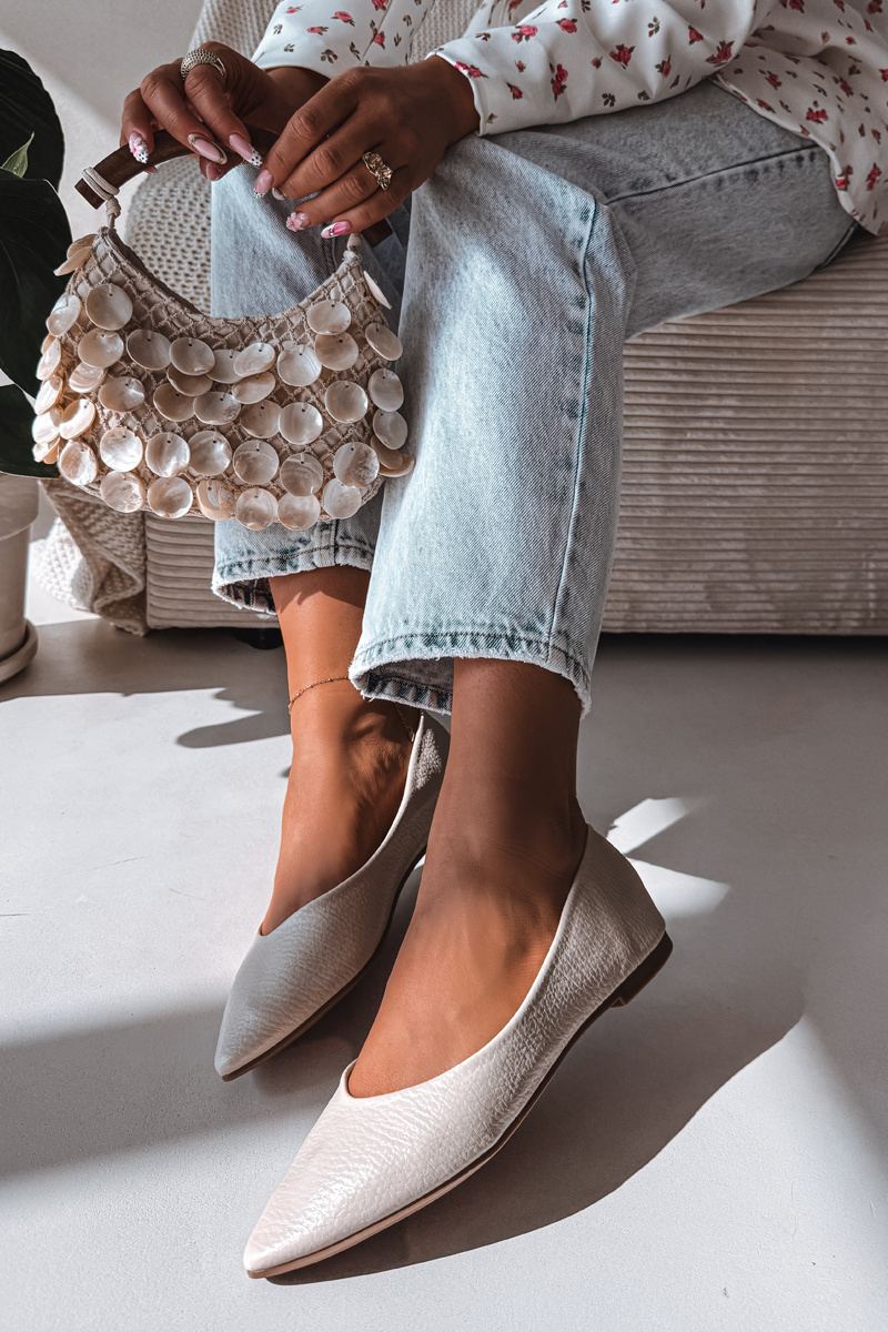 Бежови балеринки Nelisa от еко кожа