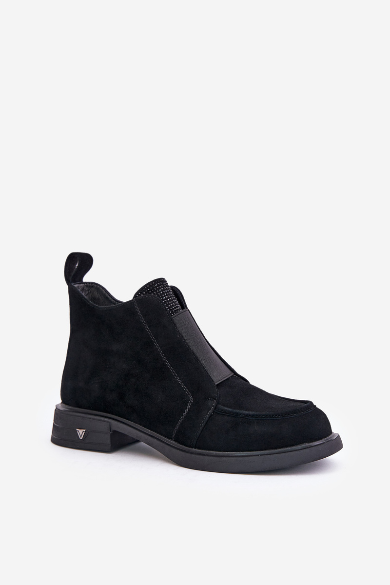 Suede low ankle boots on a flat heel insulated with D&A black