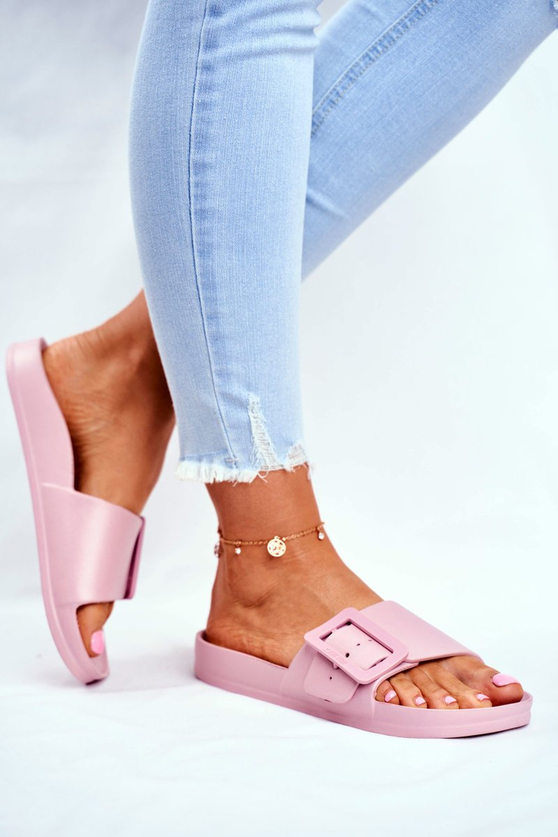 Slapi dama, Big Star Buckle