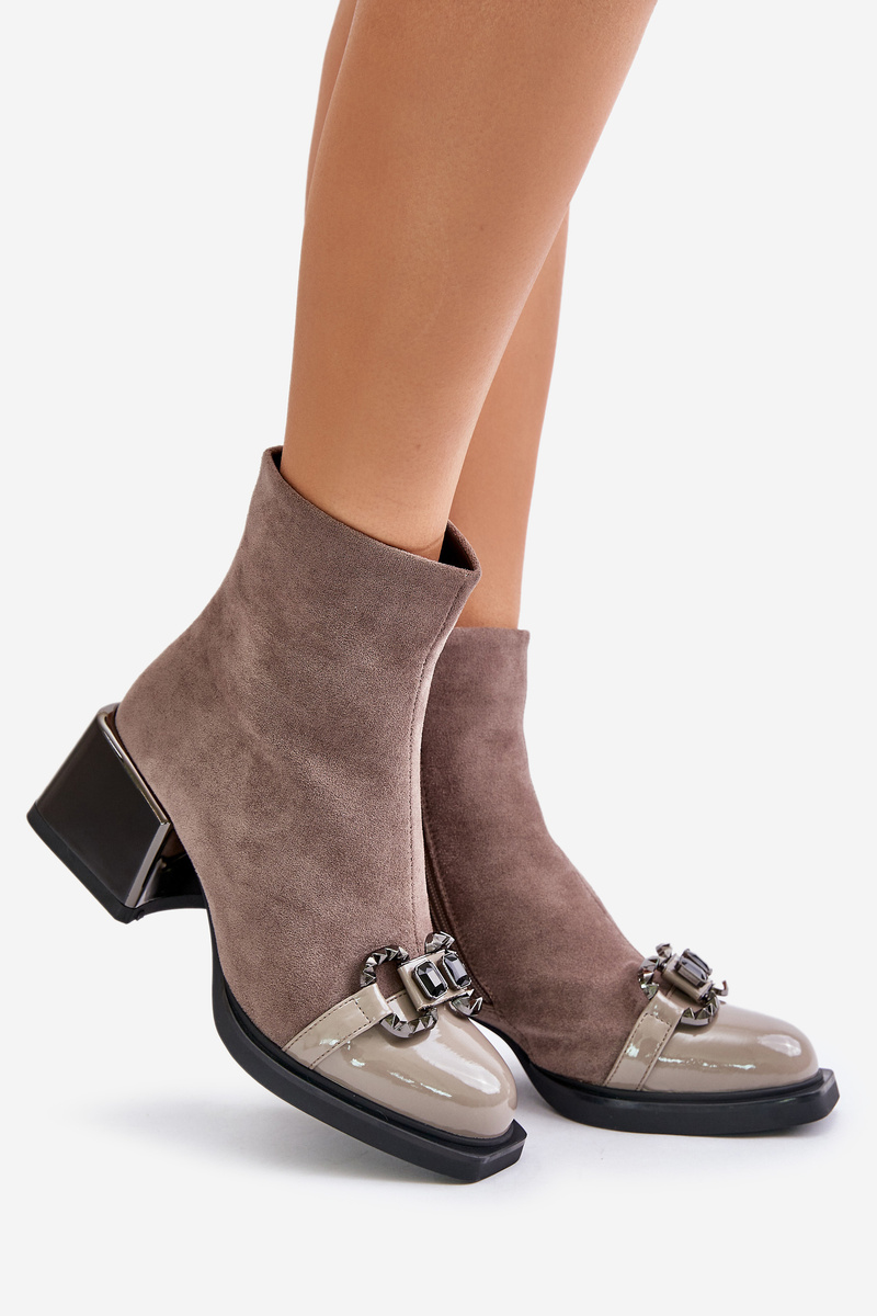 Elegant women's ankle boots with a grey decoration