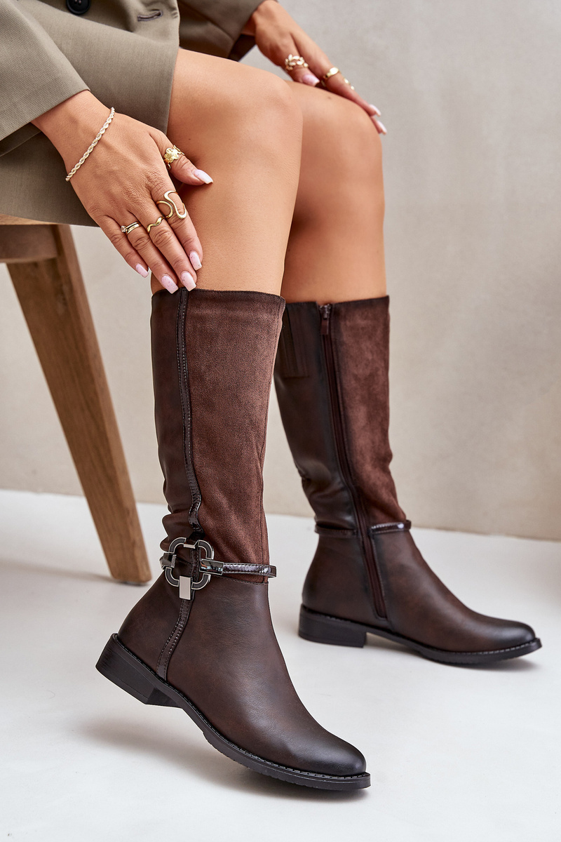 Insulated flat heel boots with decorative buckle brown Leatharia