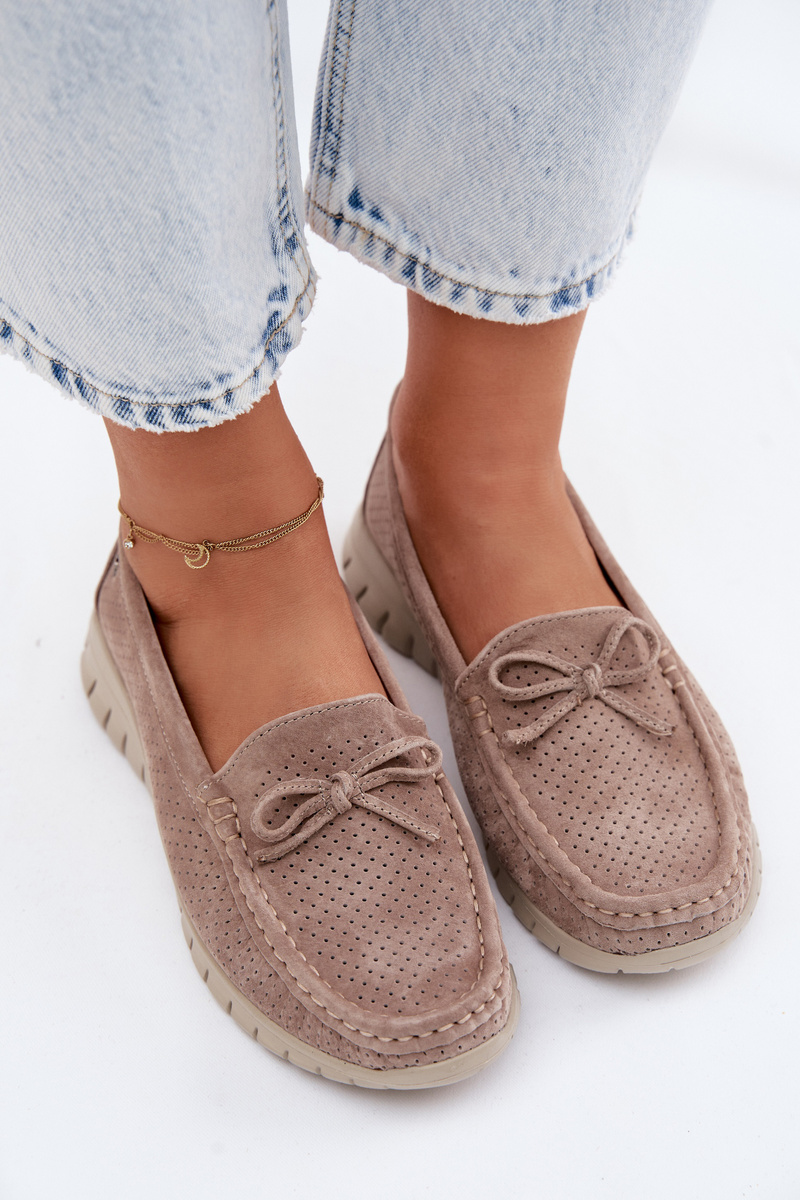 Дамски велурени мокасини с панделка Vinceza бежови