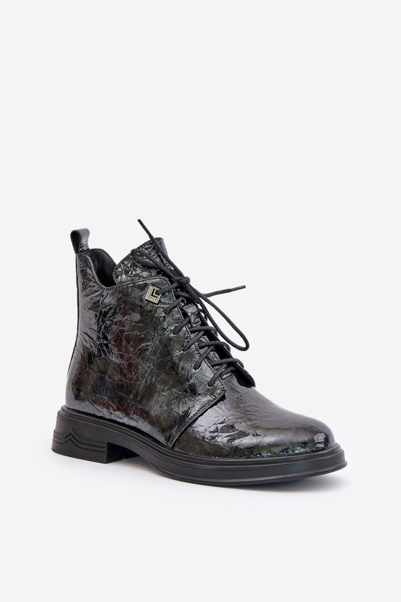 Women's leather patent leather ankle boots insulated with D&A zip black-gray