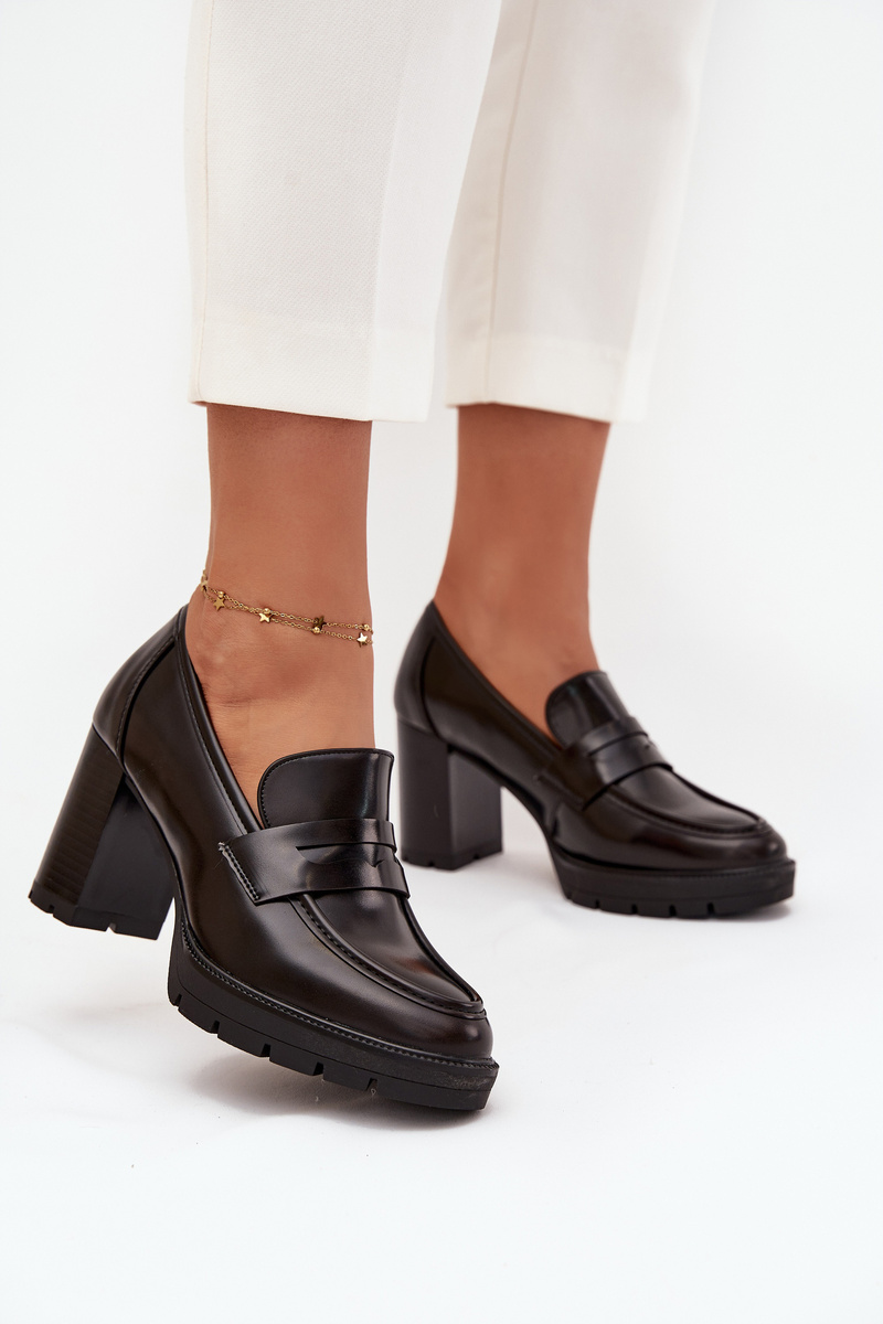 Дамски обувки на висок ток, изработени от еко кожа