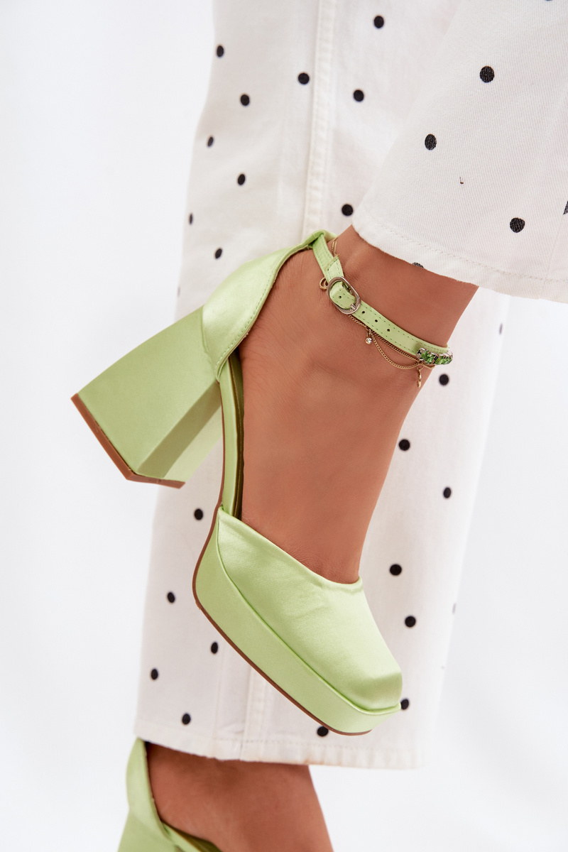 Сандали с токчета Boto в зелено