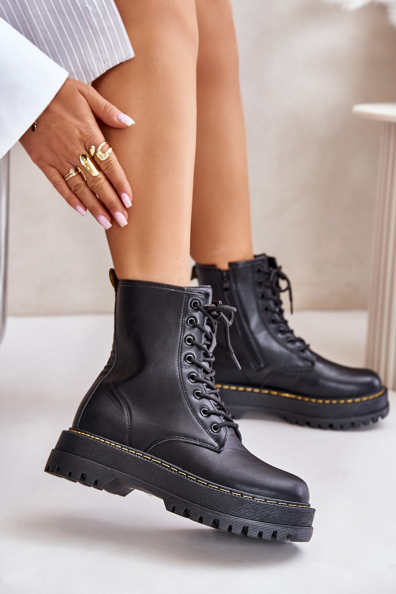 Insulated ankle boots Workery made of eco leather with a zipper black Naléli