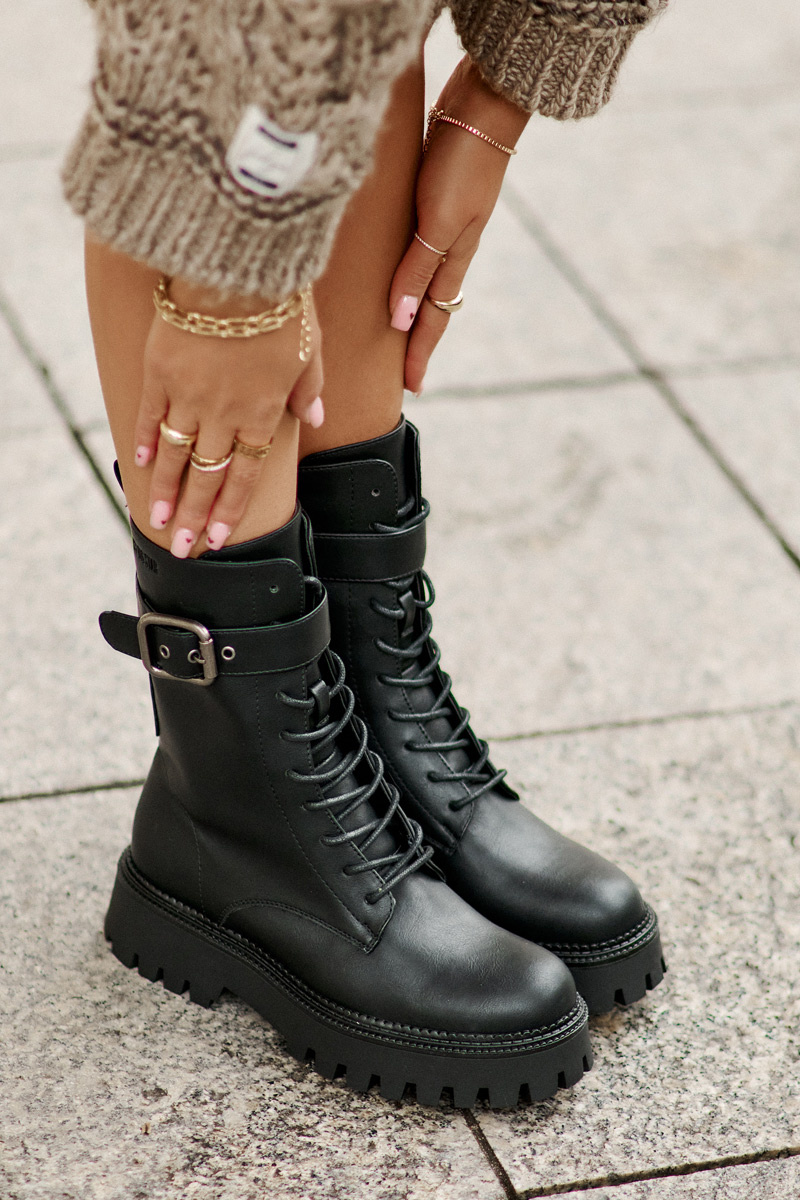 Insulated ankle boots workers with buckle Big Star black
