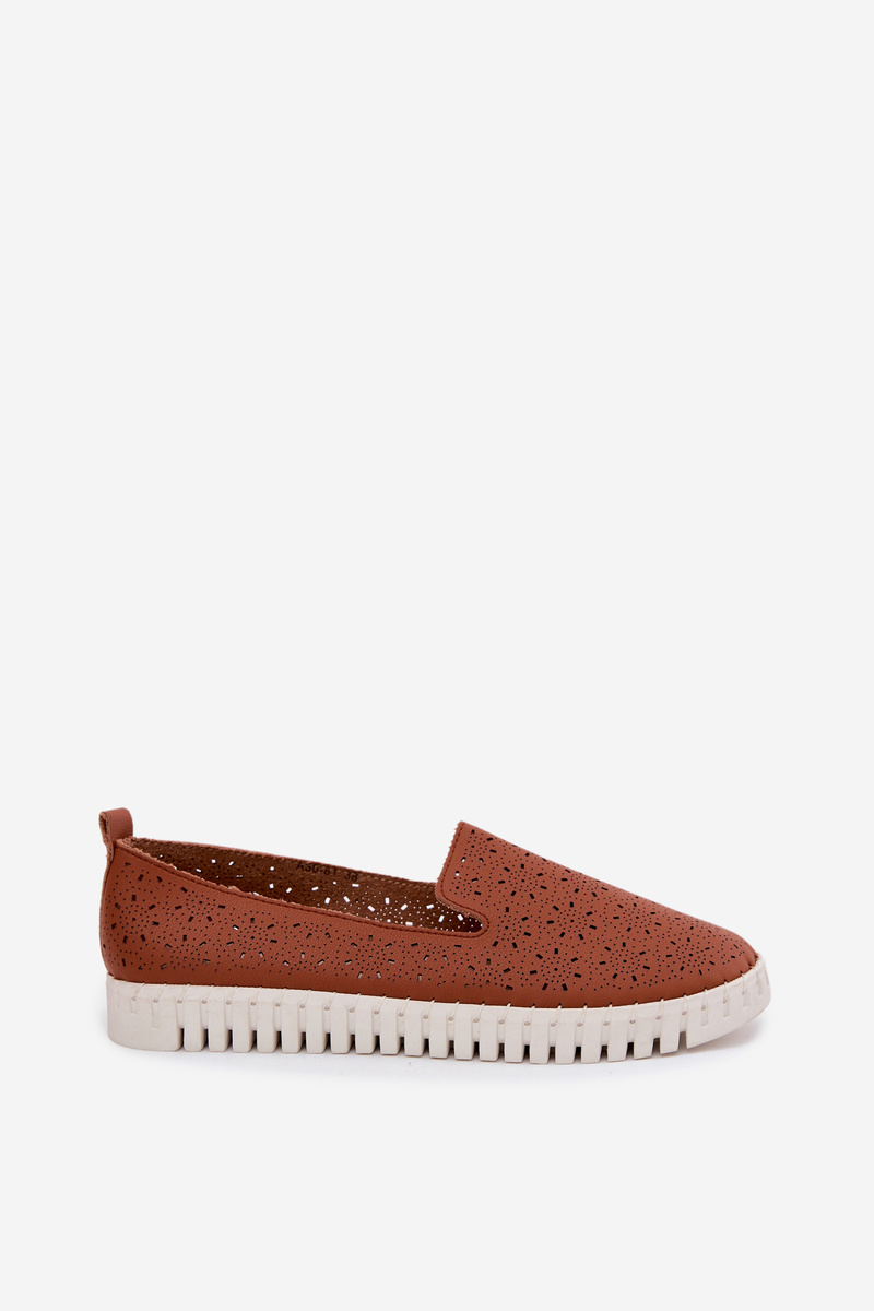 Dámske perforované slip-on topánky Camel Salty