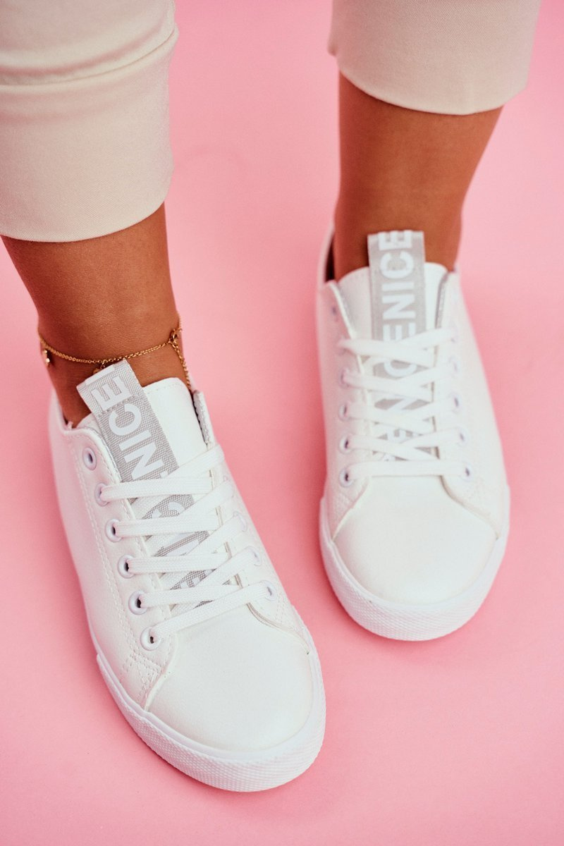 Tenisi dama, Kesi i521_11358