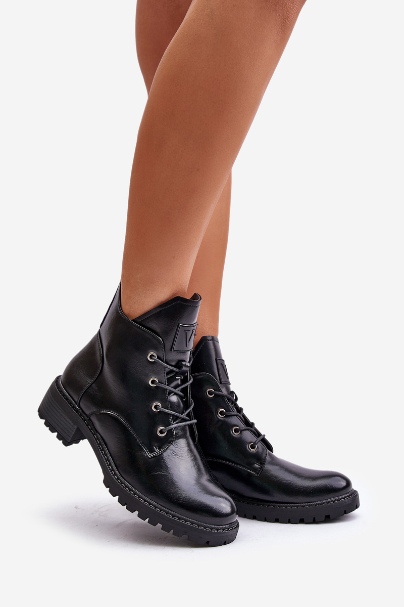 Insulated women's ankle boots on a low heel Vinceza black