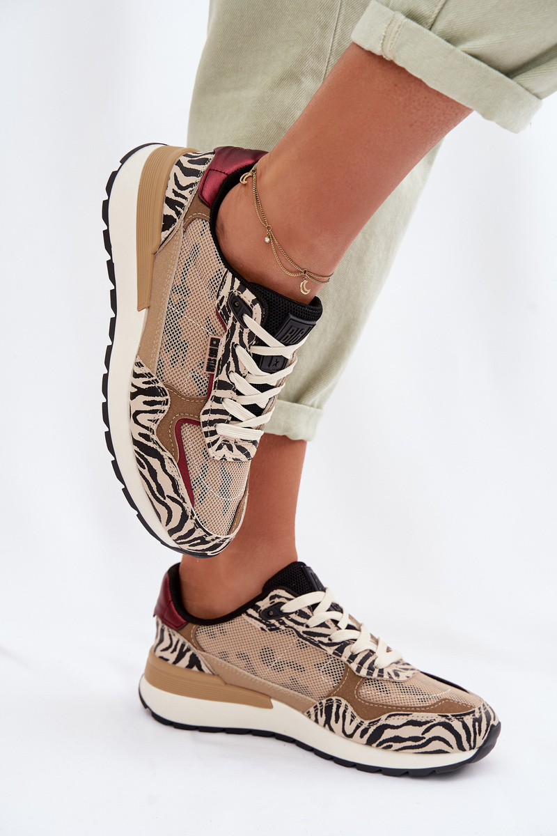 Дамски спортни маратонки с шарки Big Star