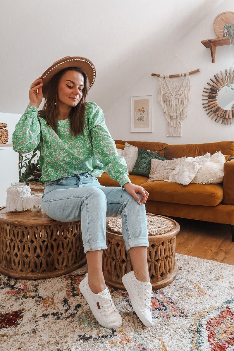 Tenisi dama, Big Star Detailed