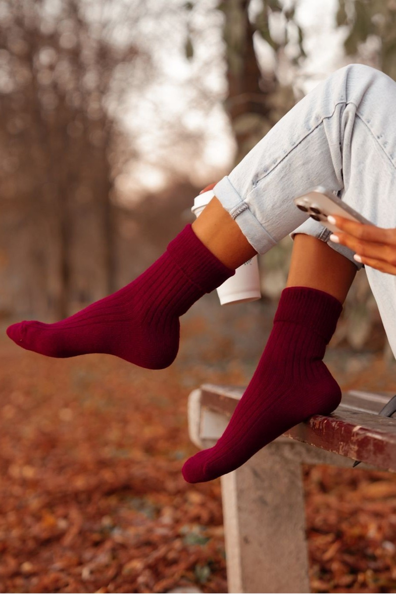 Milena Women's Wool Socks Burgundy