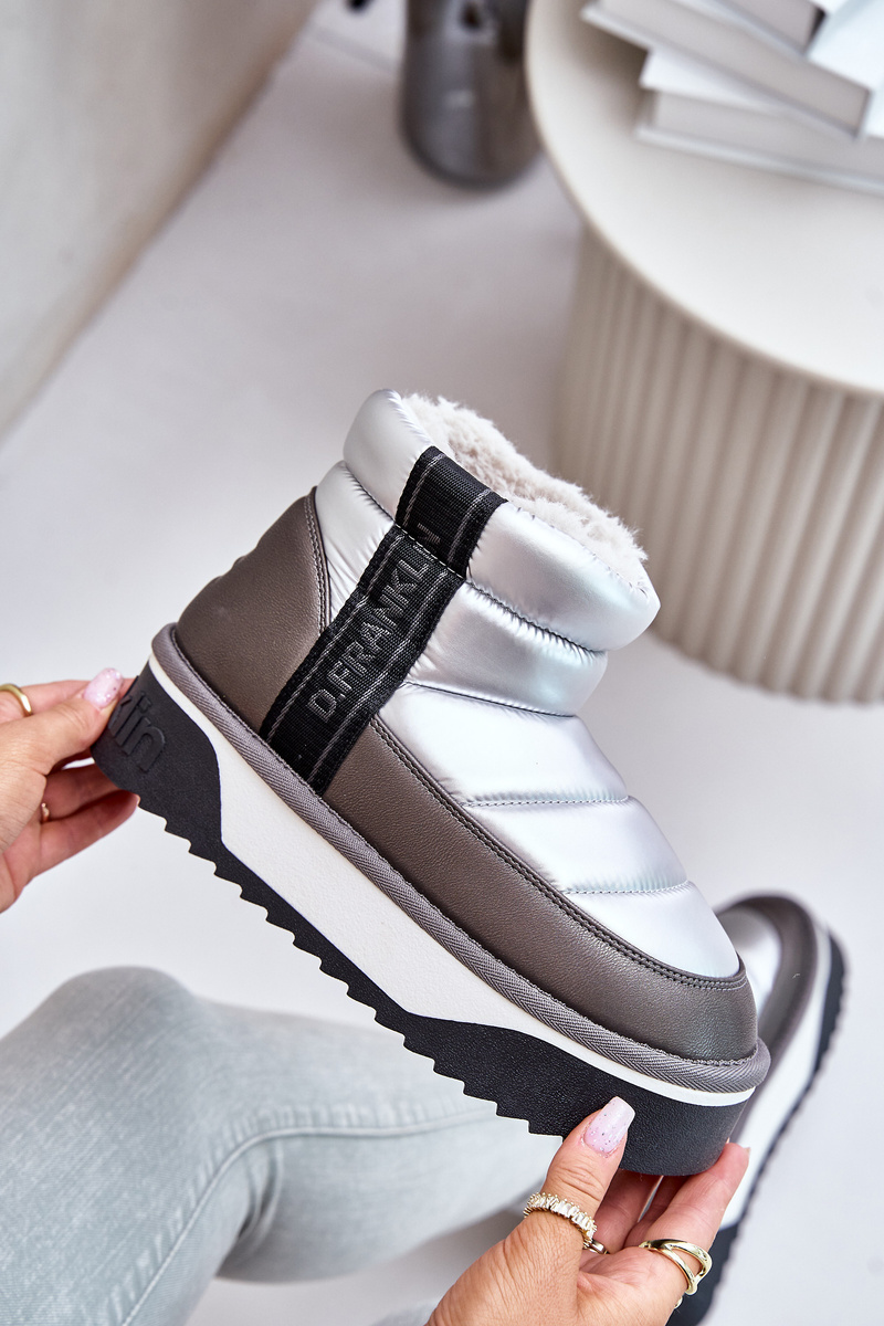 Low snow boots on thick sole D.Franklin Silver