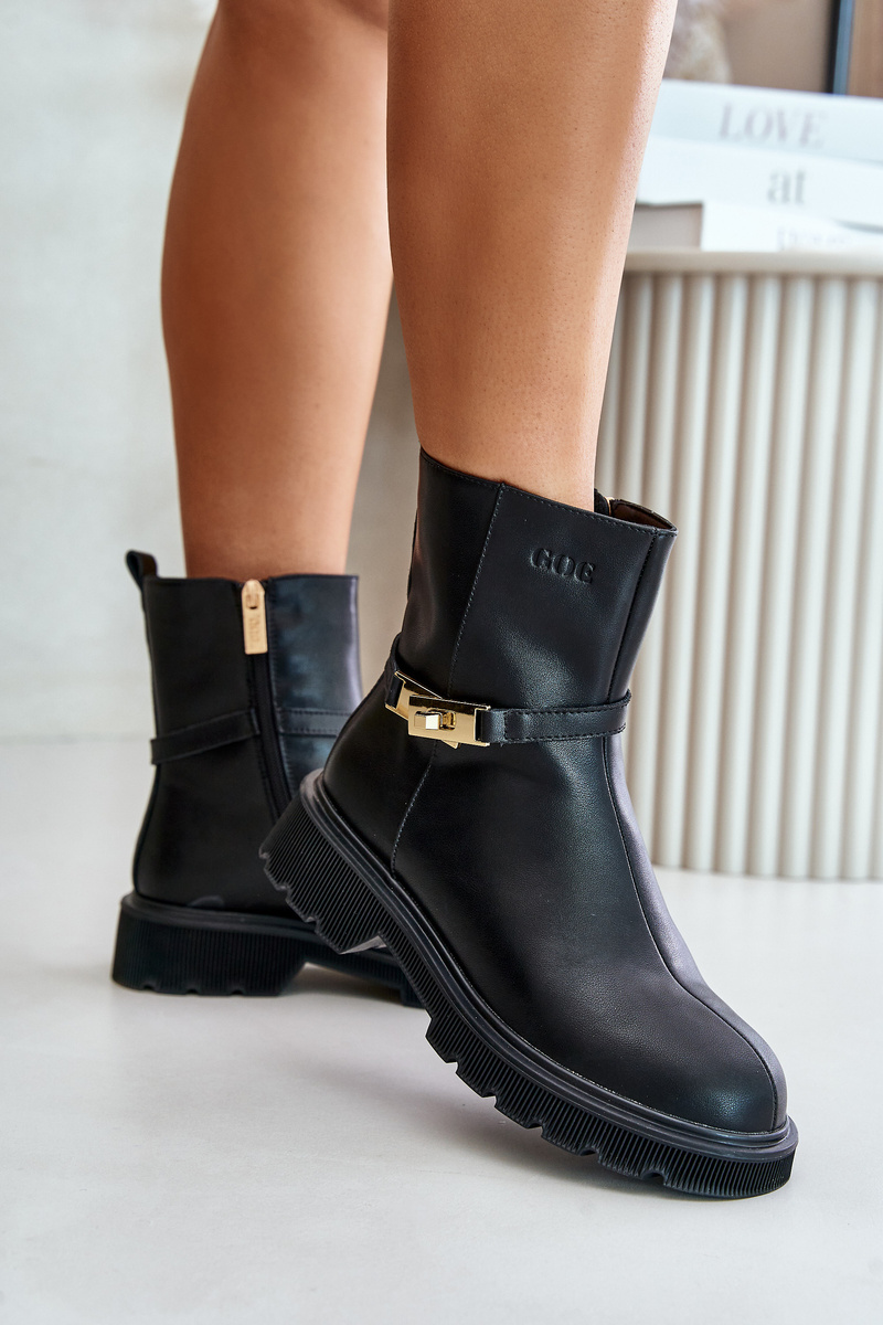 Leather women's ankle boots with strap insulated GOE black