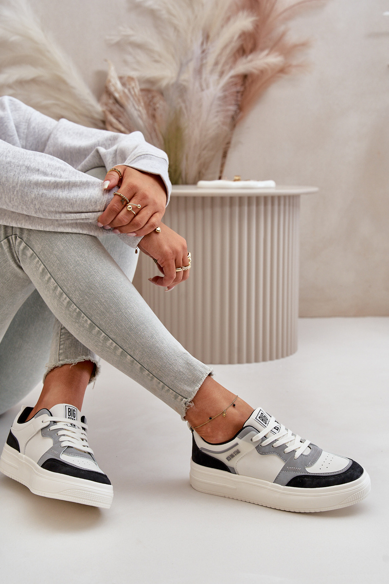 Women's low sneakers made of eco leather Big Star white-gray