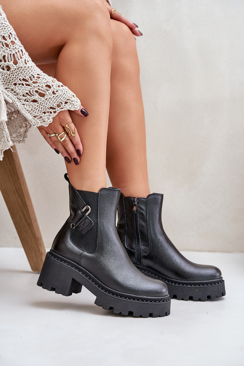 Zazoo Leather Insulated Ankle Boots with Black Decoration
