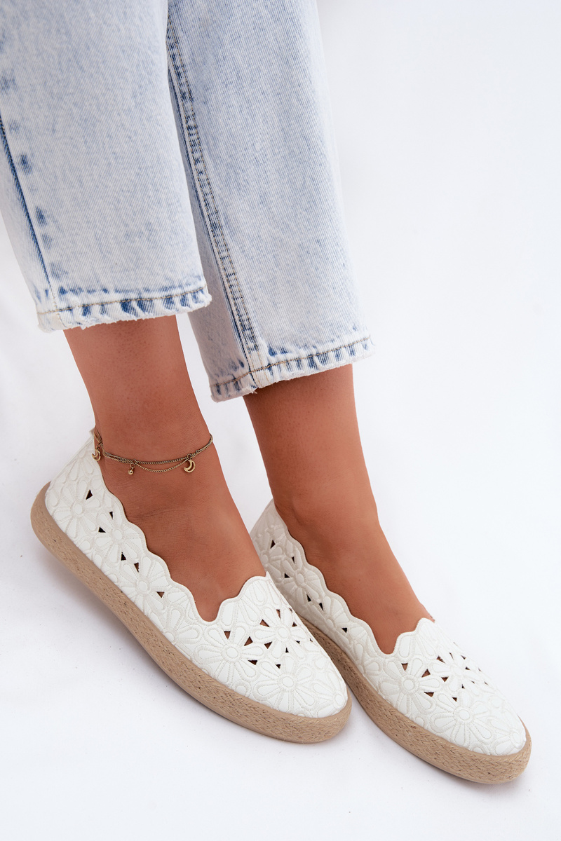 Dámske kvetinové espadrilky EVENTO biele